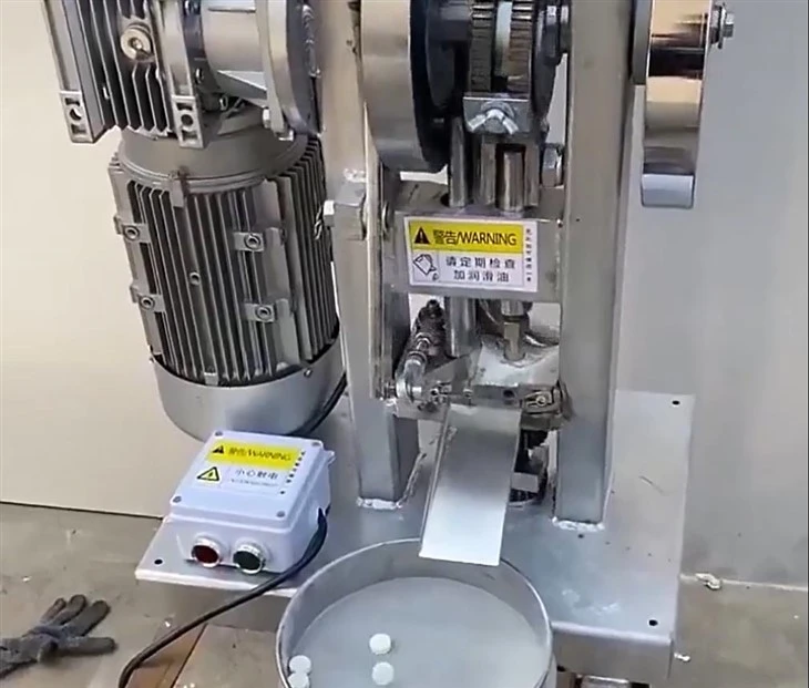 Pill Hand Press